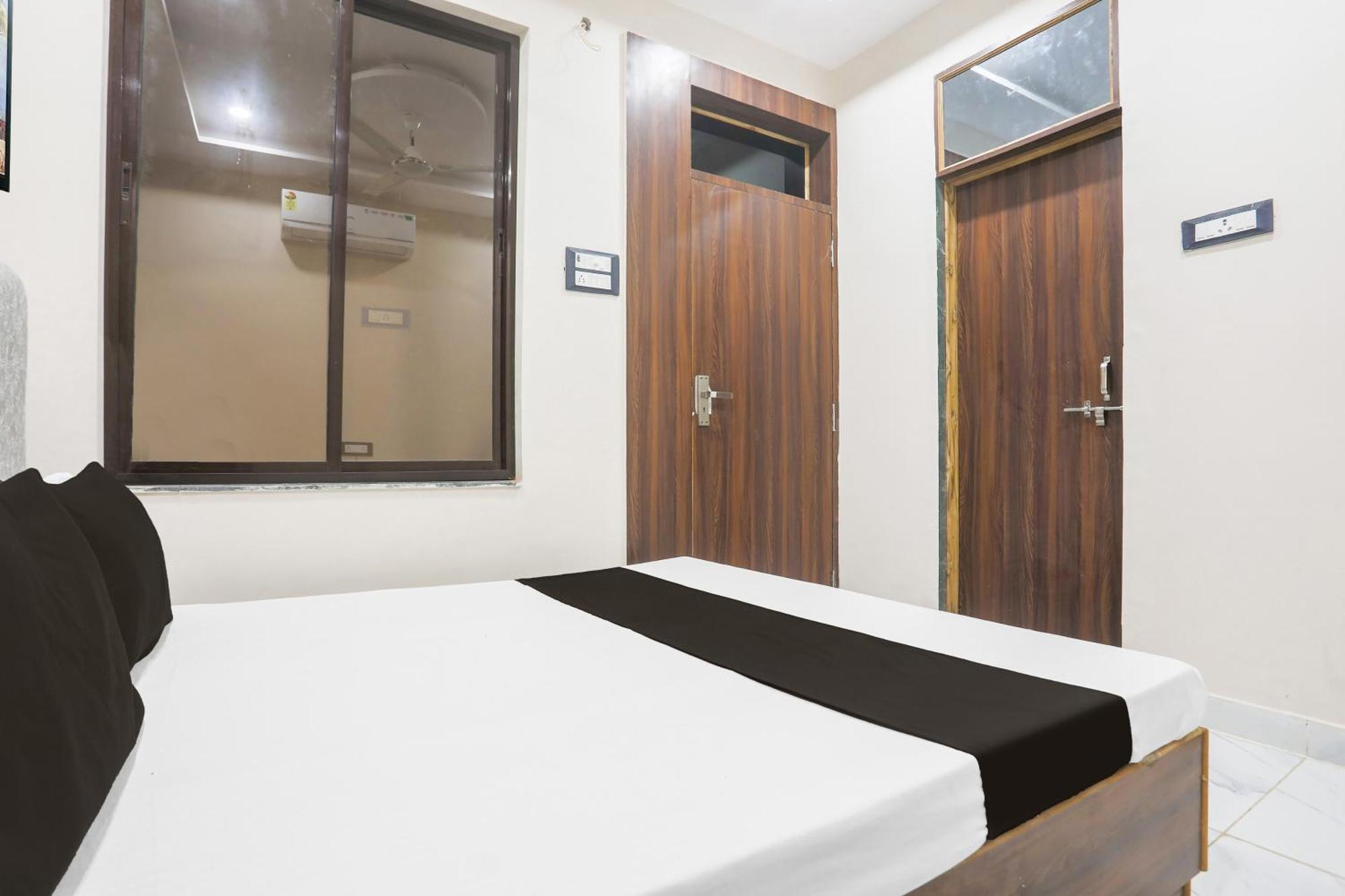 Hotel O S Grand Allāhābād Junction エクステリア 写真